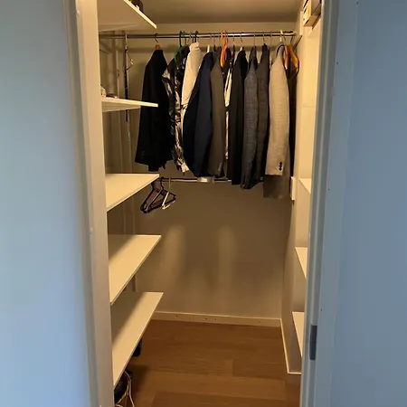 Apartment Close To Airport