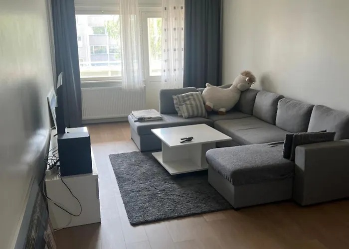 Close To Airport 公寓